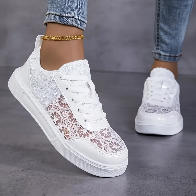 Pizzo | Sneakers con pizzo floreale