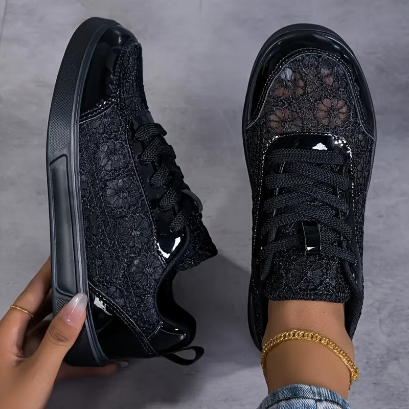 Pizzo | Sneakers con pizzo floreale