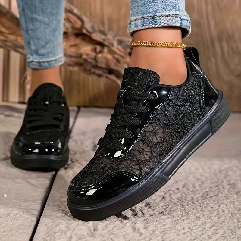 Pizzo | Sneakers con pizzo floreale