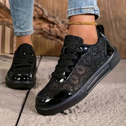 Pizzo | Sneakers con pizzo floreale