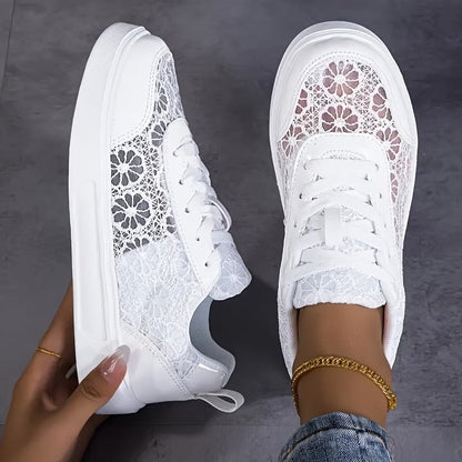 Pizzo | Sneakers con pizzo floreale