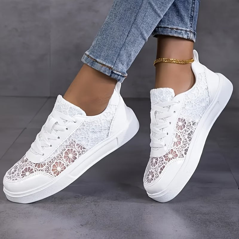 Pizzo | Sneakers con pizzo floreale