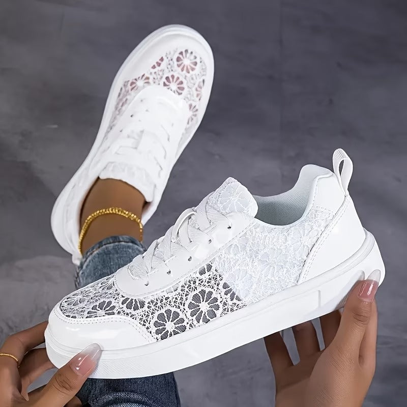 Pizzo | Sneakers con pizzo floreale